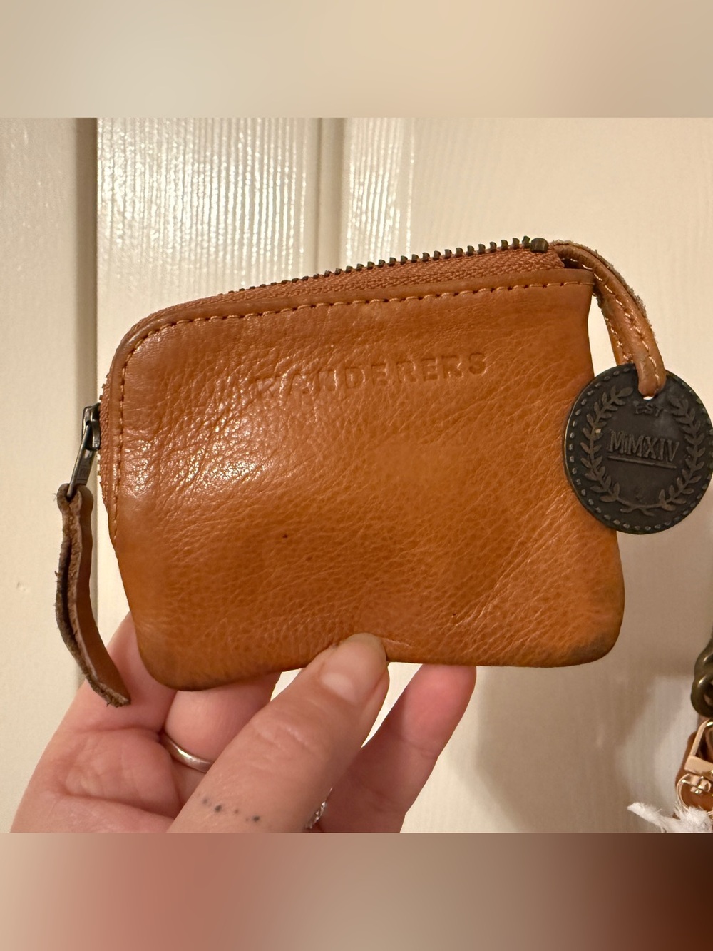 Wanderers Madrid Tan Leather Shoulder Tote and card holder - Picture 6 of 8